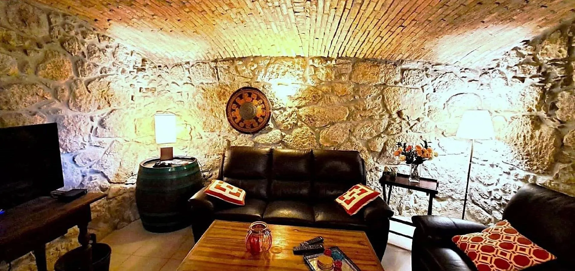 Geraeumige Villa Mit Drei Schlafzimmern Und Einem Ruhigen Garten Grižane 펜션
